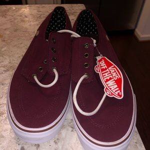 Vans maroon size men’s 10.5 women’s 12 NEW W/ TAGS